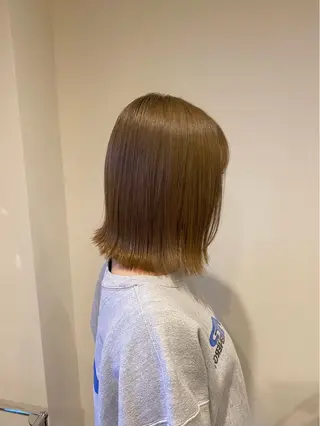 ショート カラー Ludwig AIRIのヘアスタイル