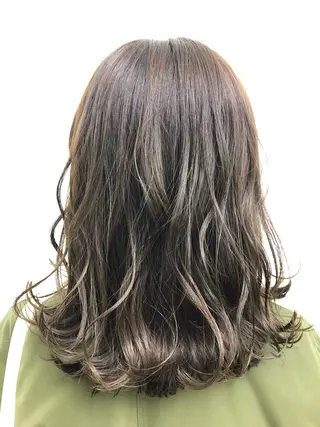 カラー 🌻透明感カラー🌻 阿井希良梨のヘアスタイル