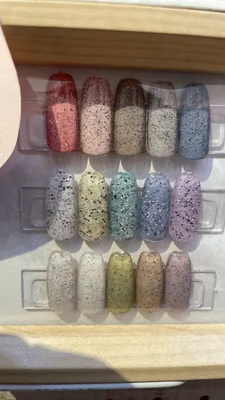 ネイル Amoureuse Satomiのネイルデザイン