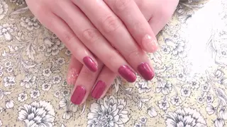 ネイル 指名支持率NO.1 スタイリストのヘアスタイル