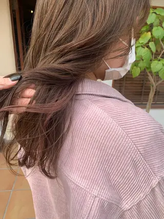 セミロング カラー putri 川邉 優花のヘアスタイル