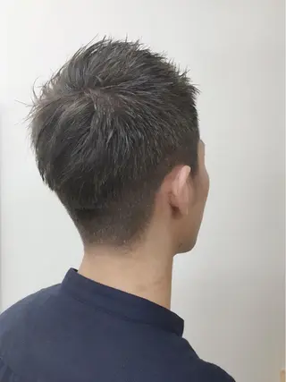 カラー メンズ クリスタルマジック hair &　eyeのヘアスタイル