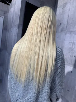 セミロング Maison所属・Maison髪質改善 ブリーチ/ハイライトのヘアスタイル