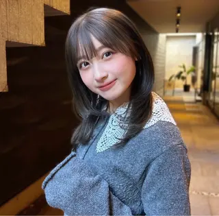 セミロング 🌸透明感/レイヤー / 栗林 彩🌸のヘアスタイル