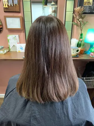 ミディアム サダハルカ ｜chouetteのヘアスタイル