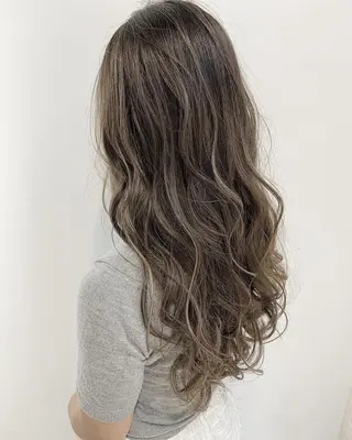 ロング カラー grow恵比寿【グロウ】髪質改善/ハイライト/ブリーチ/レイヤーカット所属・奥野 貴史　代表　レイヤーのヘアスタイル