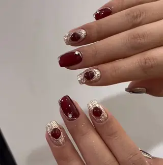 ネイル pink ladyサロン所属・べ にのネイルデザイン