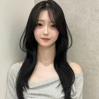 ロング ハッシュカット🖤 レイヤー/透けカラーのヘアスタイル