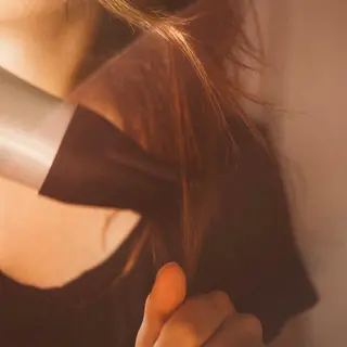 セミロング lasPAVILION-ラスパビリオン-所属・las PAVILIONのヘアスタイル