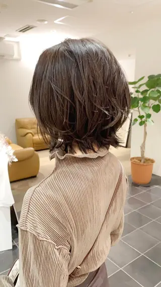 ミディアム カラー イシダ /レイヤーカット募集のヘアスタイル