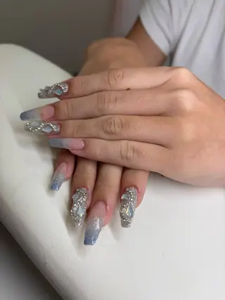 ネイル 金井 泉涼のネイルデザイン