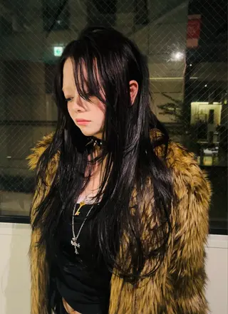 ロング カラー エフェクトブリーチ／ レイヤーカット／翔のヘアスタイル