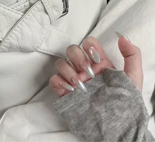 ネイル Hanni ANA.CHUOのネイルデザイン