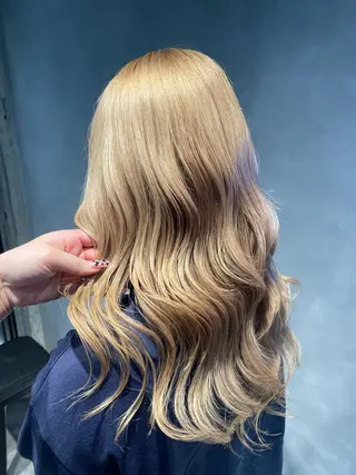 カラー 暖色/ハイトーン/ カラー/HBLのヘアスタイル