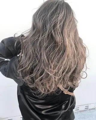 カラー Ash 店長　山下達也のヘアスタイル