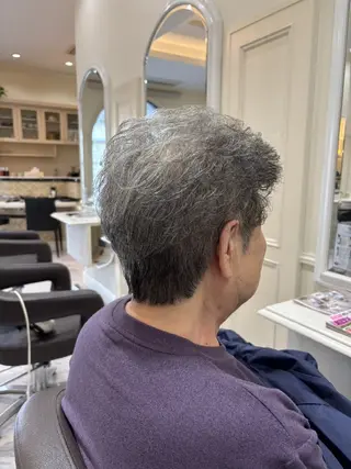 ショート パーマ 中村 裕昭のヘアスタイル