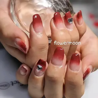 ネイル フラワー ムーンのネイルデザイン