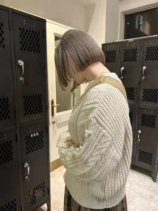 ミディアム sliver マツイ　レンのヘアスタイル