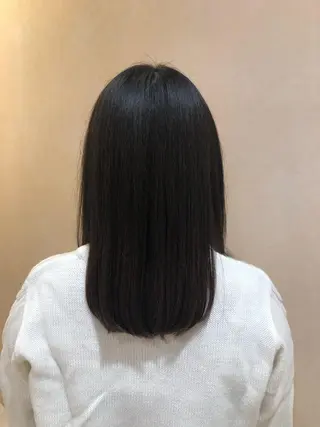 ミディアム ツヤ髪カラー💎 佐藤あきのヘアスタイル