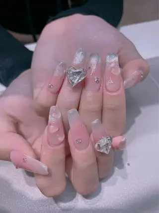 ネイル エムズ ハヤシのネイルデザイン