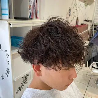 ショート パーマ メンズ シャドウパーマ/縦落 ちパーマ 大久保拓実のヘアスタイル