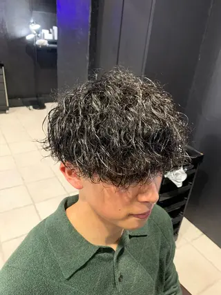 ミディアム メンズ メンズパーマ/難波/ 心斎橋　室園亮佑のヘアスタイル