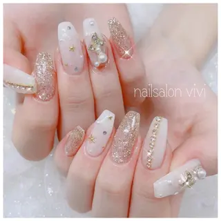 ネイル ＶＩＶＩ nailsalonのネイルデザイン