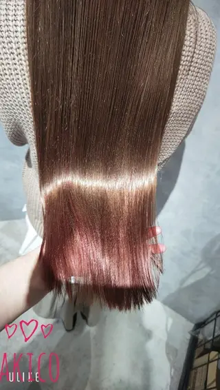 ロング カラー LUXBE GALLERY なんば駅前店所属・ラックスビーギャラリ ー AKICOのヘアスタイル