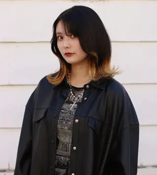 セミロング 鈴木 彩女のヘアスタイル