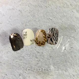 ネイル 阿武 美海のネイルデザイン