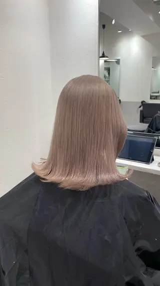 ミディアム CIERA.南船場所属・yuna🧡/心斎橋 ハイトーン/ブリーチのヘアスタイル