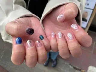 ネイル R'well所属・はばすみれ🎀ﾈｲﾙ 光ﾌｪｲｼｬﾙ ﾍｱのネイルデザイン