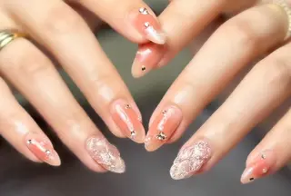 ネイル 新山 聖のネイルデザイン