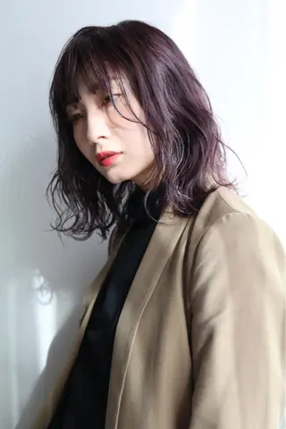 ミディアム カラー SALOWIN梅田茶屋町店所属・ウルフレイヤーカット /チヒロのヘアスタイル