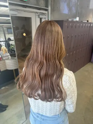 ロング 鈴木瑛里／ブロンド ベージュ／男女のヘアスタイル