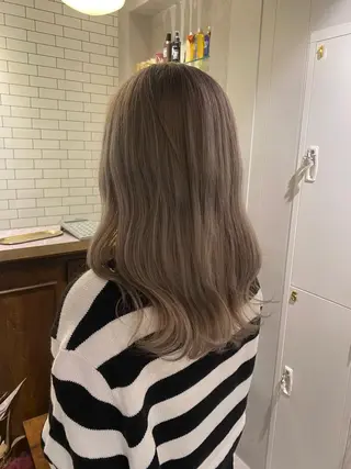 セミロング 中川 花織のヘアスタイル