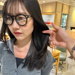 セミロング ダン/メンズ/ 顔周り×透明感カラーのヘアスタイル