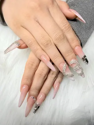 ネイル ZIN RUBYNAILのネイルデザイン