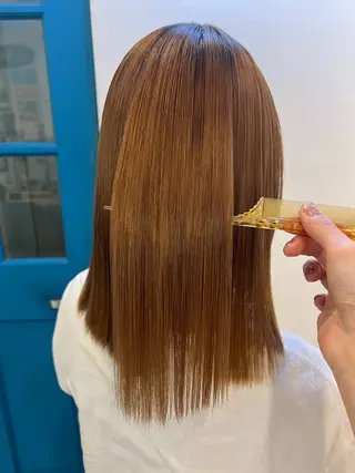 セミロング KANA/ボブ/ インナーカラー/艶髪のヘアスタイル