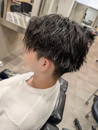 ミディアム パーマ メンズ QOL mens salon 円山所属・メンズ専門😎 QOL円山 YUTOのヘアスタイル