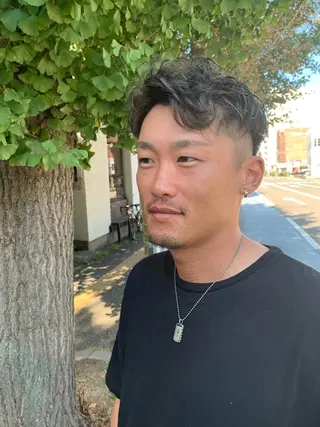 ミディアム カラー メンズ 宮嶋 勇輔のヘアスタイル