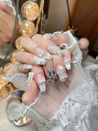 ネイル 23時まで❤︎韓国、 ワンホンネイルのネイルデザイン