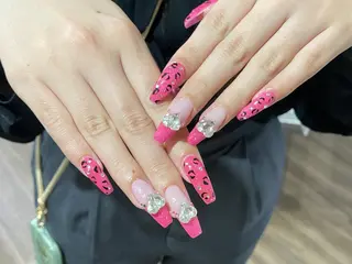 ネイル One Plus キキのネイルデザイン