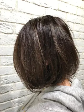 ショート カラー UMEDA FIGAROのヘアスタイル