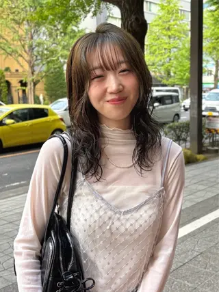 セミロング behive  駅前店所属・菊地 桃花のヘアスタイル