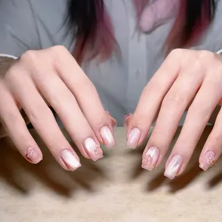 ショート カラー LI XINLUのネイルデザイン