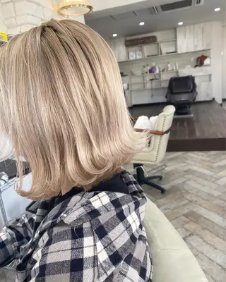 ミディアム ヘアーメイクlucia所属・KEN ZOのヘアスタイル