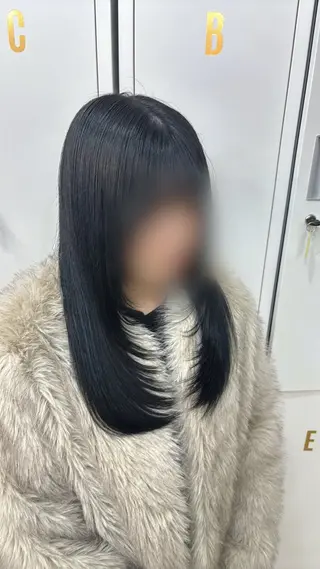 セミロング Angelica manaのヘアスタイル