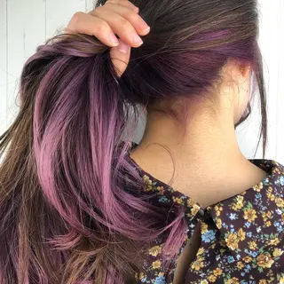 ミディアム カラー SALOWIN池袋East店3F所属・インナーカラー 推し ブリーチ 髪質改善のヘアスタイル