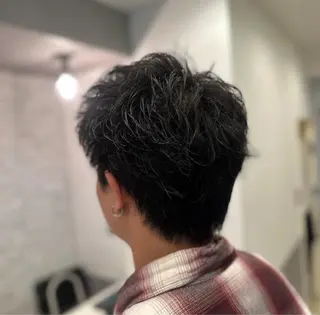 ショート メンズ SALOWIN新宿三丁目所属・新宿/新宿三丁目 メンズハイライト梶原のヘアスタイル